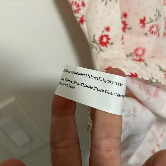 SHEIN Women’s Ivory & Red floral Square Neck Button Up Dress Size Small Mini - Picture 8 of 9